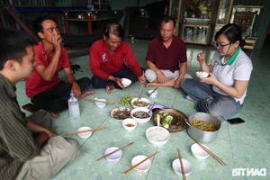 Flavors of the Mekong Delta: Exploring Traditional Cuisine During the Floating Season - image 7