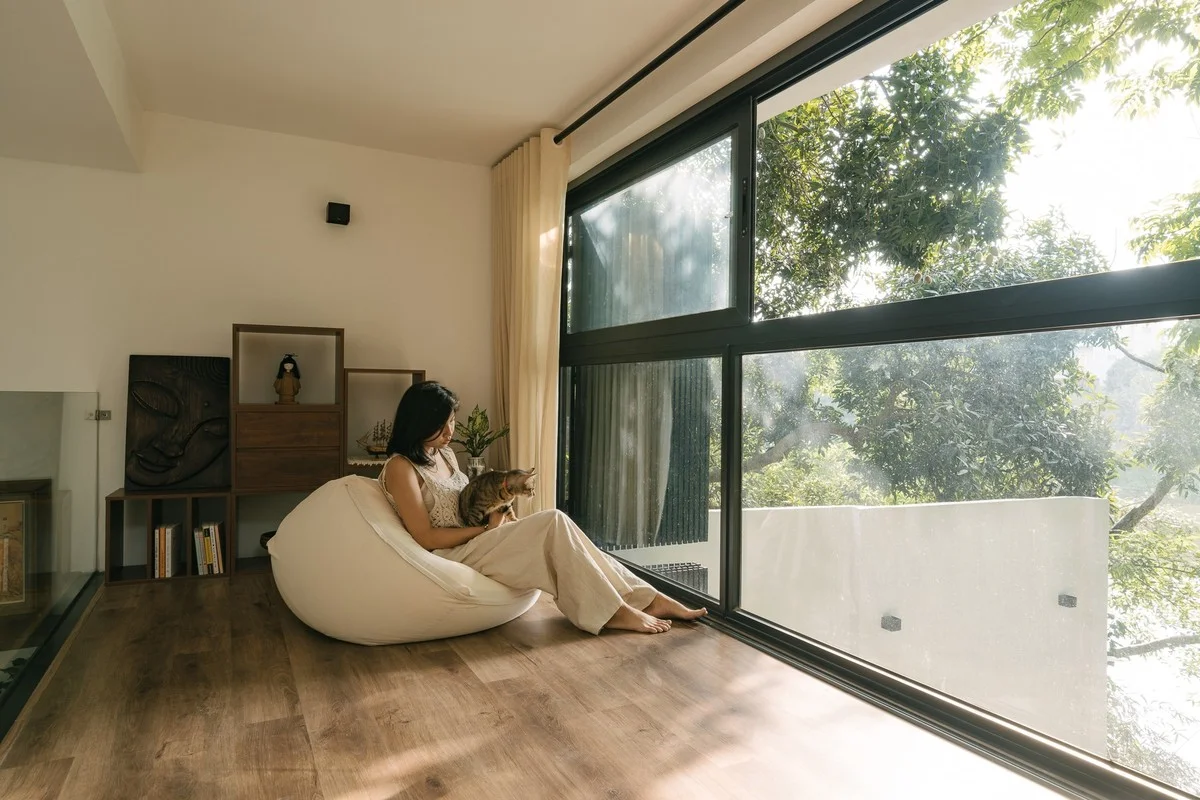 Budget Home Renovation: Transforming an Old House into a Stunning Resort-Style Sanctuary for Under $35,000