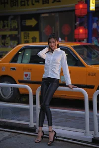 Elegant Visuals in YiTuYu Art Language Vol.6193: Exploring the Xiao Wen Collection - image 0
