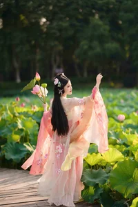 YiTuYu Art Language Vol.7409 Yu Xiao Li Lili - Artistic Portrait Gallery - image 21