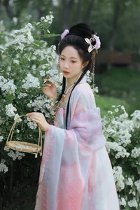 Artistic Portraiture: YiTuYu Art Language Vol.7296 Featuring Tian Tian - image 6