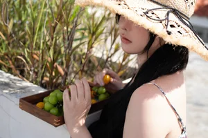 Elegant Summer Fashion and Cosplay Photography: Yan Jiang Da Mo Wang W - Hot Wind Part 01 Collection - image 11