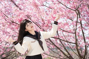 Sakura Girl Aesthetic: YITUYU Art Language with An Qi Bu Chi Xiang Gu - image 1