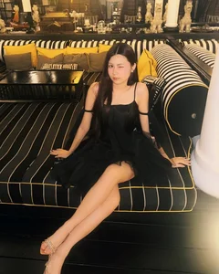 The Stunning Transformation of Mai Thao Ngoc: Quyen Linh's Youngest Daughter Shines at 17 - image 4