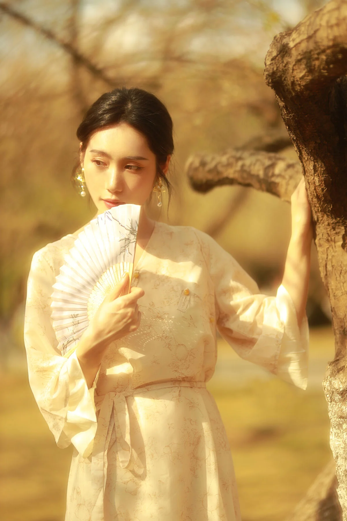 Art Language Vol.6468 Xiao Bai - Minimalist Portrait Art Collection