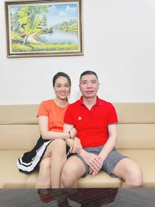 Ngoc Ha’s Style Evolution: From Casual Home Life to Elegant Street Style Icon - image 7