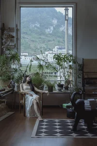 Yan Shi Yi in YiTuYu Art Language Vol.7006: Soft Light and Artistic Forms - image 13