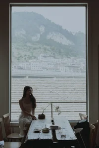 Yan Shi Yi in YiTuYu Art Language Vol.7006: Soft Light and Artistic Forms - image 18