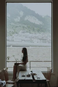 Yan Shi Yi in YiTuYu Art Language Vol.7006: Soft Light and Artistic Forms - image 28