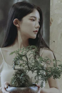 Yan Shi Yi in YiTuYu Art Language Vol.7006: Soft Light and Artistic Forms - image 5