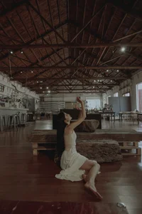 Yan Shi Yi in YiTuYu Art Language Vol.7006: Soft Light and Artistic Forms - image 29