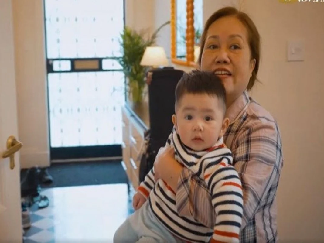 Inside the Luxurious and Youthful Life of Actor Chi Bao’s Mother-in-Law