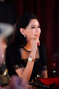 The Timeless Beauty and Legacy of Businesswoman Le Hong Thuy Tien - image 3