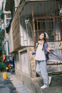 Ethereal Landscapes: YiTuYu Art Language Vol.6873 Bu Dong Song Shu - image 9