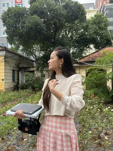 Phan Như Thảo Radiates Confidence at Court: Stunning Candid Photos and Her Inspiring Fitness Journey - image 1