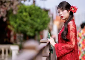Nostalgic Beauty of Hanoi at Long Bien Station - image 8