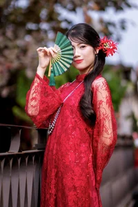 Nostalgic Beauty of Hanoi at Long Bien Station - image 10