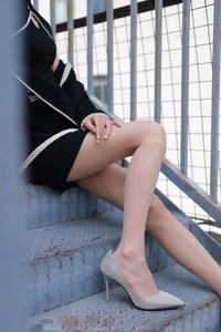 Classic Elegance: IESS Xiaoliu in Black Qipao and Nude Stockings Photography - image 8