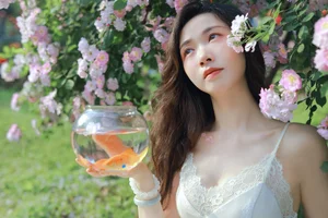 Ethereal Garden Muse YiTuYu Vol.8955 Featuring Hua Zhuang Shi Tian - image 11