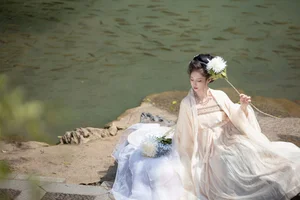 Elegant Portraiture: YiTuYu Art Language Vol.7233 Featuring Wei Wei - image 21