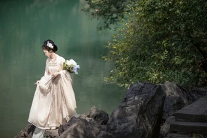 Elegant Portraiture: YiTuYu Art Language Vol.7233 Featuring Wei Wei - image 24