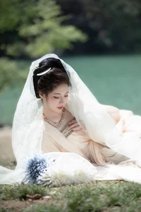 Elegant Portraiture: YiTuYu Art Language Vol.7233 Featuring Wei Wei - image 6