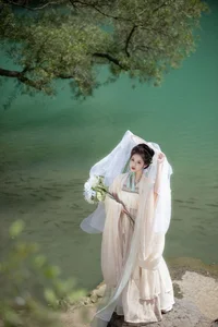 Elegant Portraiture: YiTuYu Art Language Vol.7233 Featuring Wei Wei - image 12