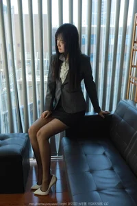 Sophisticated Grace: Wanping Features in the IESS Gentle S Photo Gallery - image 43