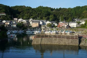 The Remarkable Steep Bridge of a Hidden Ancient Fishing Village - image 0