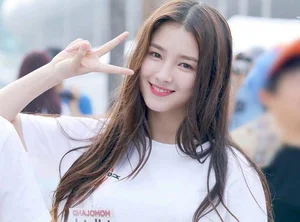 Ultimate Collection: Top 99+ Stunning and Trendy Korean Influencer and Fashion Portraits for Modern Style Inspiration - image 88