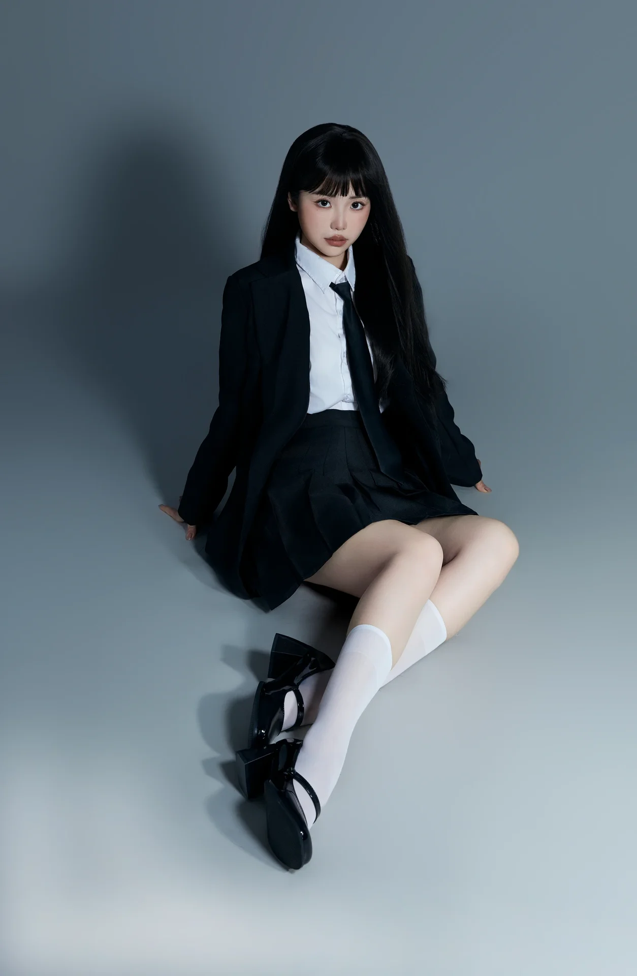 Chic Academy Style: hihiio in YITUYU Art Language 2024.06.03 Collection