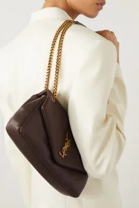 Timeless Handbag Colors That Match Every Outfit and Never Go Out of Style - image 28