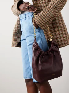 Timeless Handbag Colors That Match Every Outfit and Never Go Out of Style - image 9
