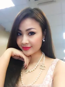 Vietnamese Music Icon Dang Duong Surprises Wife with Stunning New Luxury Car Gift - image 5
