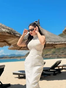 Vietnamese Music Icon Dang Duong Surprises Wife with Stunning New Luxury Car Gift - image 2