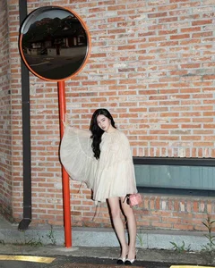 Rich Kid Jolie Nguyen Shines with Top-Tier Visuals in South Korea - image 0