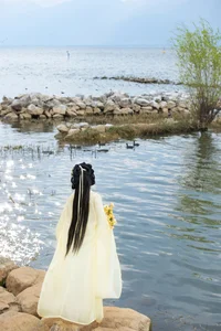 Ethereal Grace of Wan Jiang Ting in YiTuYu Art Language Vol.8851 by the Lake - image 14