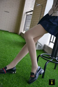 Modern Legwear Trends: Ruoxi in IESS Puhui Collection 147 - image 72