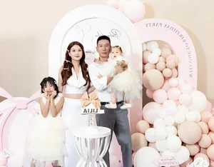 Phuong Nhi’s Wedding: A Look at the Trend of Beauty Queens Embracing Early Marriage - image 0