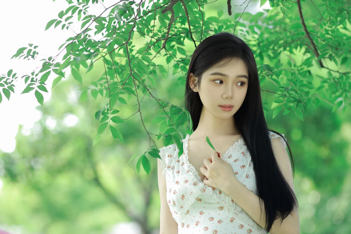 Exploring Artistic Intimacy with Wo Bu Shua Niao in YiTuYu Vol.6990
