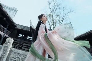 YiTuYu Art Language Vol.7825 Chen Nian Xiao Jiu Aesthetic Collection - image 0