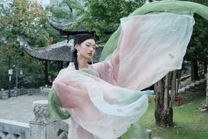 YiTuYu Art Language Vol.7825 Chen Nian Xiao Jiu Aesthetic Collection - image 4
