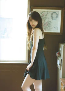 Airi Suzuki Eien 2010-2017: A Career-Defining Photo Retrospective - image 29