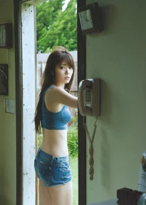 Airi Suzuki Eien 2010-2017: A Career-Defining Photo Retrospective - image 11