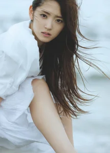Airi Suzuki Eien 2010-2017: A Career-Defining Photo Retrospective - image 19