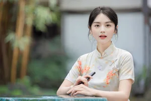 Ethereal Elegance: Yi Ming’s Timeless Portraits at the Hidden Guangzhou Orchid Garden - image 6
