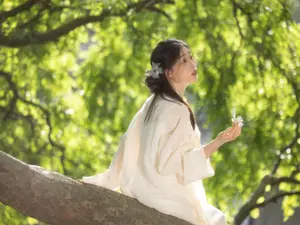 Qiu Qiu: Gentle Grace in Nature - Inspiring YiTuYu Vol.8828 Collection - image 0