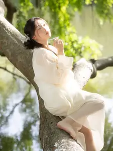 Qiu Qiu: Gentle Grace in Nature - Inspiring YiTuYu Vol.8828 Collection - image 18