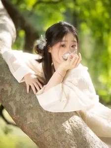 Qiu Qiu: Gentle Grace in Nature - Inspiring YiTuYu Vol.8828 Collection - image 12