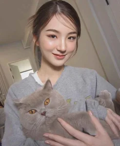 Thai Social Media Icon Captivates 5 Million Fans with Sophisticated New Look - image 3